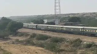 Mall Gari 501UP Super Parcel and Allama Iqbal Express 10DN bound for KC Glide past Bradabad Station🚉