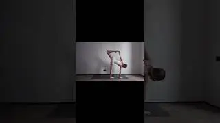 йога с протезом #гигантоклеточнаяопухоль #онкология #эндопротез