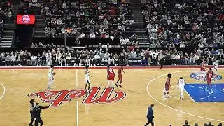 Wisconsin Herd's John Butler slam dunks vs. Long Island/Montreal Les Nets in 3rd quarter 1/8/26