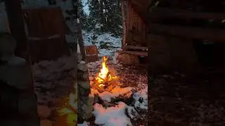 Tranquility in the Snowy Woods: Evening by the Fire with Piano Melodies