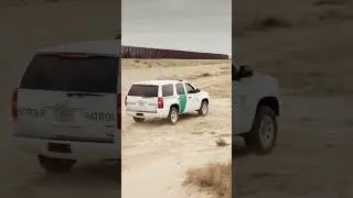 Claiming to be from Mars to deal with Border Patrol? This encounter takes an IMMEDIATE left turn ...