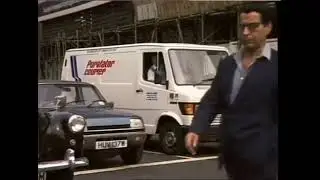 80s Traffic Earls Court Road Cromwell Road London Roads