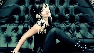 Katrina Stuart's first music video at 13 yrs old - 
