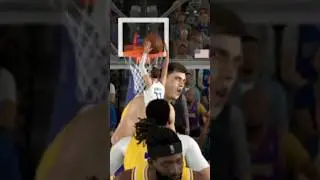 Tiny Players vs Giants