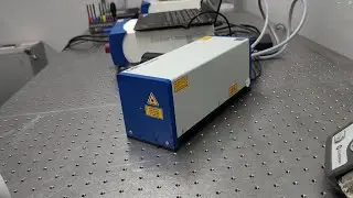 【Sacher Lasertechnik】波長可変2300~2500nm 外部共振器型レーザー「TEC-500-2400-003-M」