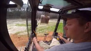 Volvo 290CL Excavator Transfering Dirt