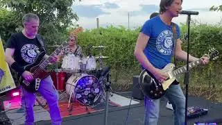 Sauzer - La tua met&agrave; (Live at Braustuberl Munchen)