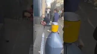 Pickpocket caught by undercover cop 👏🏼