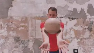 Fighting Monkey - Wooden Sphere 