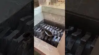 #fcnfm Durable and Reliable Shredder Machine for Heavy Duty Applications in Recycling Industry
