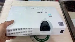 Hitachi CP RX79 Projector Hands On & Review
