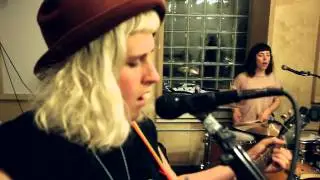 Dream Song - Lala Lala Live at Music Garage
