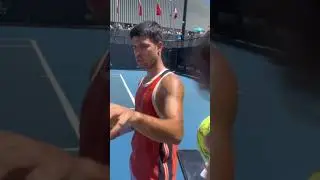 Otro bonito gesto m&aacute;s de Alcaraz.