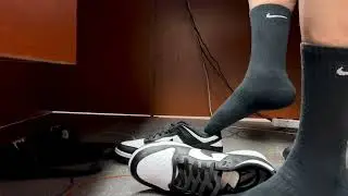 Nike Slides X Dunk Lows Sock and Shoeplay