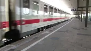 IC 2218 hat Einfahrt auf Gleis 13