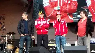MOTOGP 2011 Valentino Rossi / Nicky Hayden on stage at Silverstone