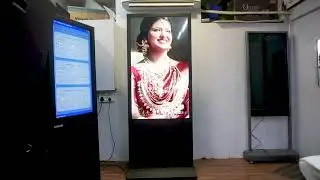 32 Inch 43 Inch and 55 Inch Totem Digital Standees for Indoor Advertising Floor Standing Displays