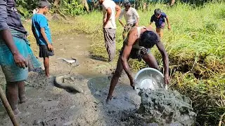 Fishing Techniques in Village 🐟 Village Boy Fishing Video 🐟 Interesting Fishing Video