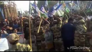 #Jagan #YSRCP CISF Police Lathi Charge On YSRCP Activists At Mylavaram YS Jagan Meeting|TimePassZone