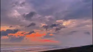 timelapse cloudy sky in the beach 4K