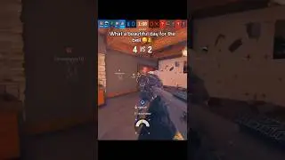 WTH here&rsquo;s a bell 🔔 #rainbowsix #siege #siegeclips #r6 #r6s #r6siege #gaming #memes #funny #fyp