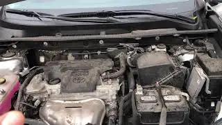 Toyota RAV4 &ndash; Adding coolant