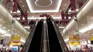Eskalator di Matahari Department Store, Jogjacity Mall