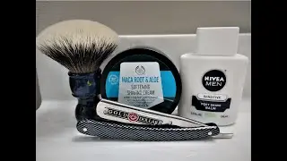 The Body Shop's Maca Root & Aloe  |  Straight Shave