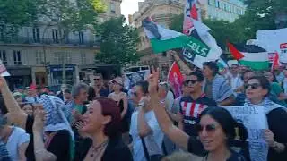 Rassemblement place Saint Augustin &agrave; Paris contre la guerre et Stop g&eacute;nocide.
