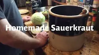 Домашняя квашеная капуста.