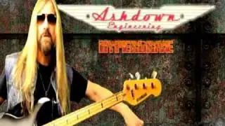 James LoMenzo demo's the Ashdown Engineering LoMenzo Hyperdrive bass overdrive pedal