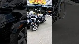 Can-Am SPYDER F3 1330 PMR am&eacute;nag&eacute; fauteuil roulant by JPS CANAM