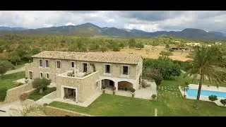 Magnificent country mansion with guest cottage and mountain views in Santa Maria del Cami