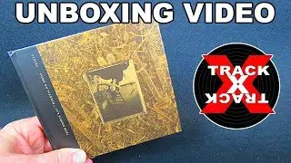 В РАСПАКОВКЕ: Набор из трех компакт-дисков Pixies 