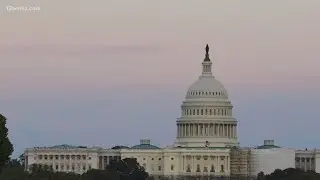 Senate works through weekend to find solution, still no end to government shutdown