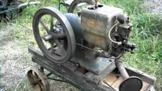 1928 IHC McCormick Deering 1-1/2hp Type M Engine