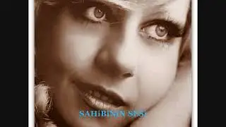 Emel Sayın - O ahu bakışlara bir anda kandın gönül