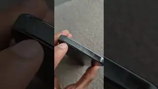 Что это за скрытая кнопка или датчик на верхней части @Google Pixel 9 Pro? Что это?