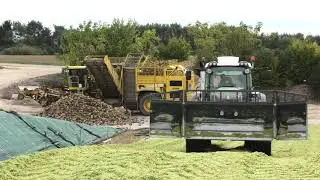 Mais- und Zuckerr&uuml;benernte bei der Biogasanlage Ortlfing | CLAAS Jaguar 980, ROPA Panther