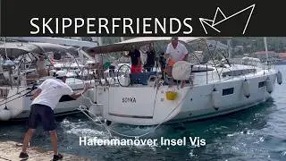Port maneuver on the island of Vis