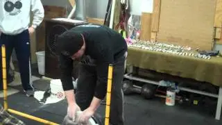 Two Hands Pinch - 254-lb
