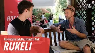 ALESSANDRO RAK | Intervista al corner di Venezia82 | HOT CORN