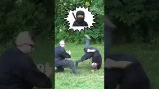 NINJA FIGHTING TECHNIQUES 🥷🏻 Togakure Ryu Ninpo Taijutsu: NINJUTSU ESCAPE Training #Shorts