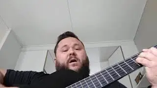 Joka korkeimman suojassa istuu