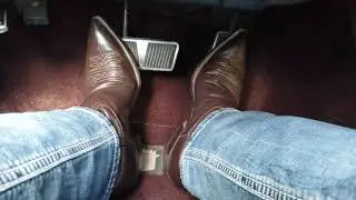 Drive in nocona boots
