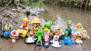 Super Mario bros: Princess peach|Mario|Luigi|Yoshi|Toad|Koopa troopa|goomba mario|Bowser|donkey kong
