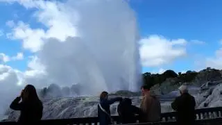 Pohutu Geyser Erupting