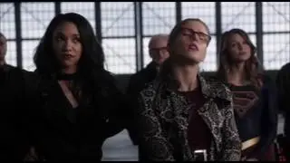 The Flash S03E08 Ray Tells Barry About Snart