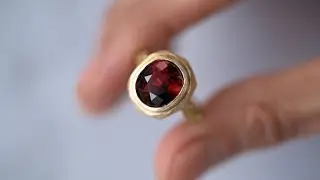 Rhodolite Garnet 5.55ct x 18K ring
