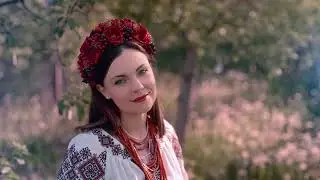 Ke ti kupam širok fustan Zuice - Zuica Lazova i Anastasija Petreska